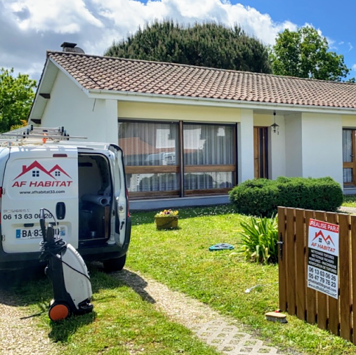 Photo de Af habitat couverture artisan couvreur nettoyage de toiture hydrofuge coloré étanchéité rénovation peintre en bâtiment du 33 à Ambarès-et-Lagrave (33440)