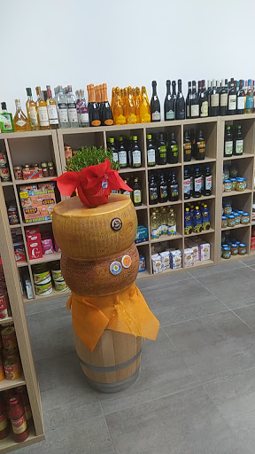 Caseificio Enoteca la tenuta bianca sarno - Thumbnail