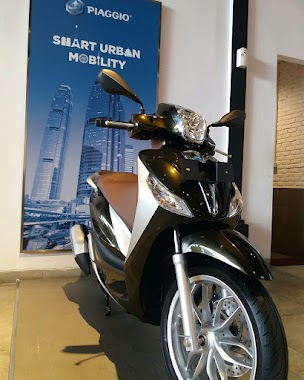 Piaggio Vespa Cideng, Author: Afri Riadi