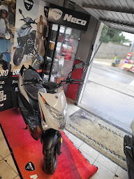 Photo n°1 de Scoot5071 à Prissé (Magasin de motos)