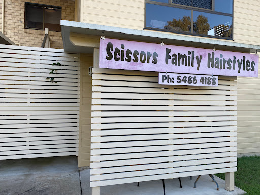 Scissors Family Hairstyles - Thumbnail
