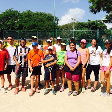 tennis lessons, Author: clases de tenis