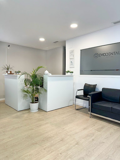 Clínica Evolución Dental Tomares