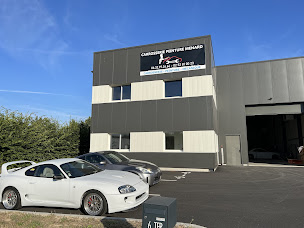 Photo n°11 de CARROSSERIE PEINTURE MENARD à Segré-en-Anjou Bleu (Vendeur de voitures d'occasion)