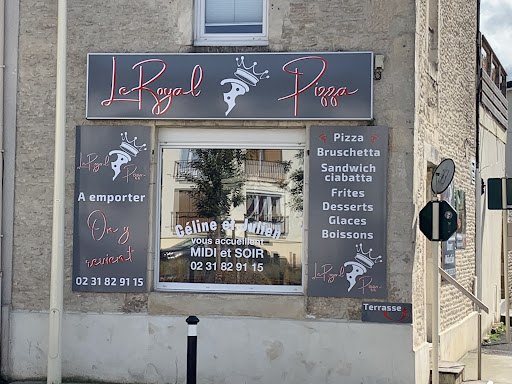 Photo 4 - Le Royal Pizza
