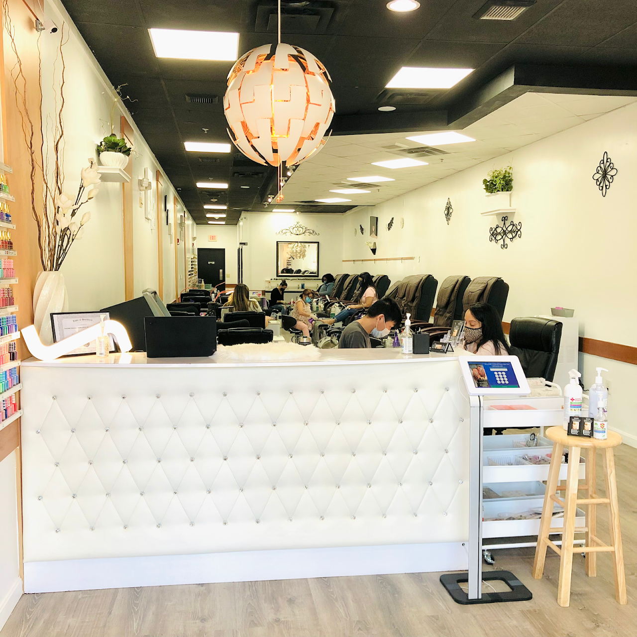 Grand Nails and Spa - Nail Salon in Smithfield