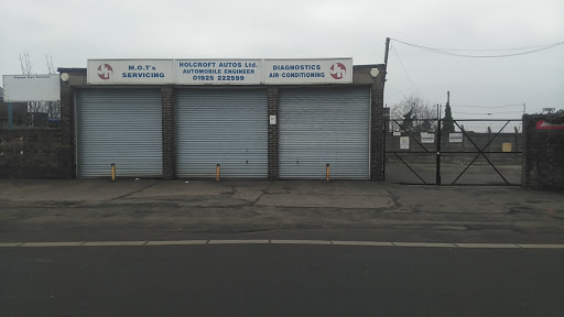 J Holcroft Autos Ltd - Thumbnail