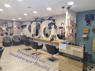 Photo n°1 de DEESSE COIFFURE à Coudekerque-Branche (Centre commercial)