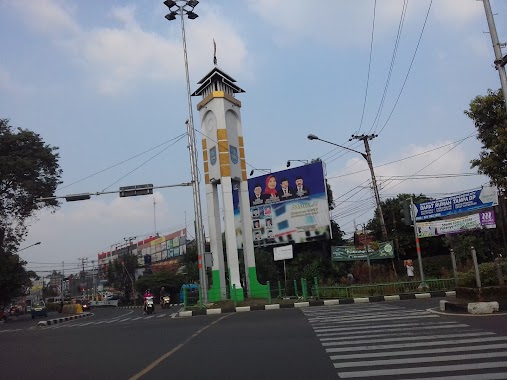 Tugu Jam Depok, Author: Arisson Mercinova