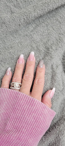 Newark Nails - Thumbnail