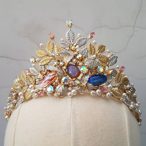 The Lucky Sixpence - hair accessories and jewellery
