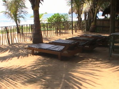 Photos of Beach villa Induruwa
