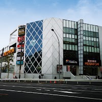 MEGAドン・キホーテ 港山下総本店