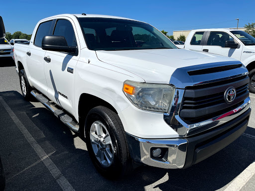 iMotors and Trucks LLC - Thumbnail
