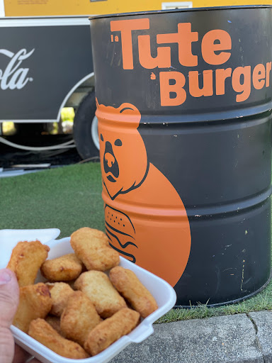 Photo 4 - TUTE A BURGER