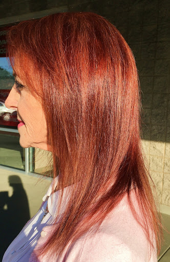 Essential Earth Organic Salon - Thumbnail