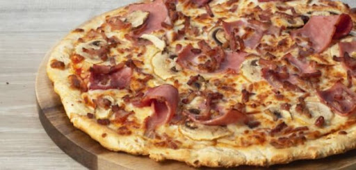 Photo 2 - Wolfy Pizza