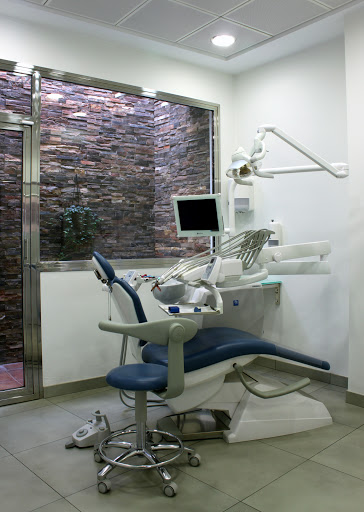 Clínicas Dentales Erickson Recio