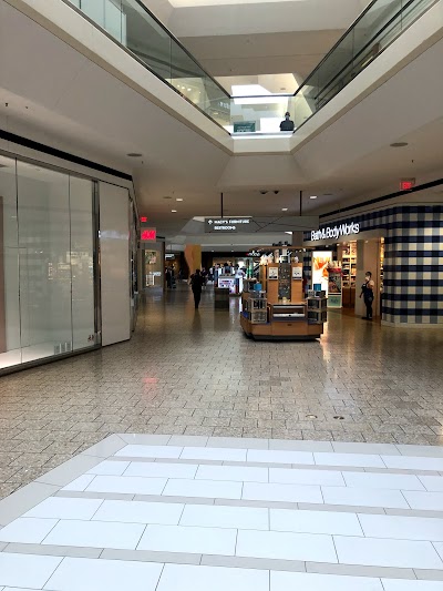 Fair Oaks Mall