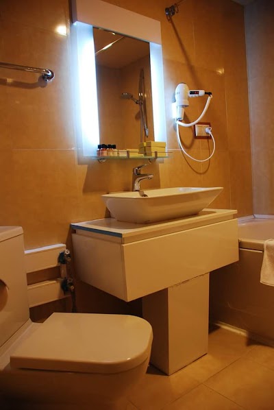 Photos of Areen hotel