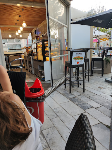 Maison Bourianes Patisserie - Thumbnail