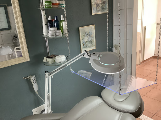 Kosmetik Institut Daniels