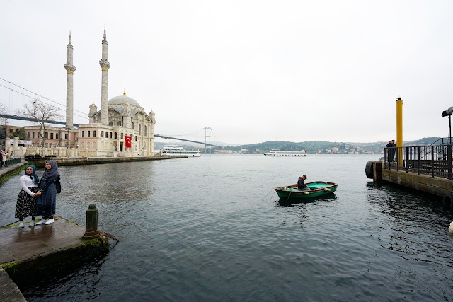 Şehir Hatları Ortaköy Vapur İskelesi