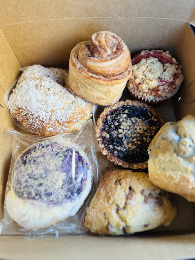 Marlos Bakery - Thumbnail