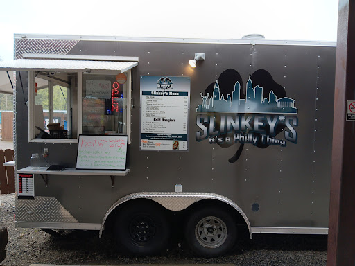 Slinkey's - Visual