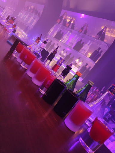 Max’s Bar - Thumbnail