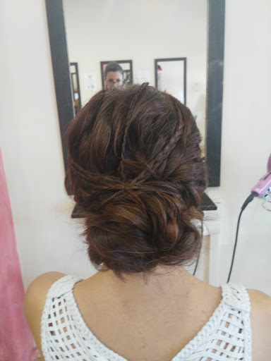 Salón De Belleza Isaro - Thumbnail