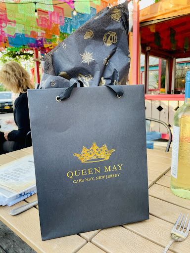 Queen May - Thumbnail