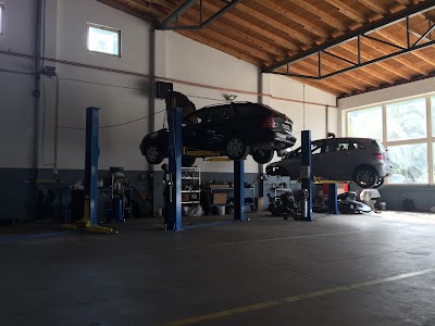 Photos of Adi-Benz