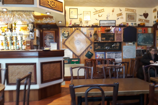 Visit Le Cafe De La Poste On Your Trip To Le Touquet Paris