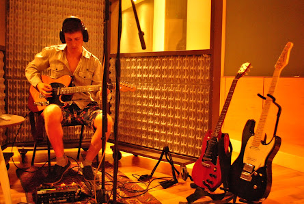 Foto de AMBMUSICA - Clases particulares de guitarra online Todas