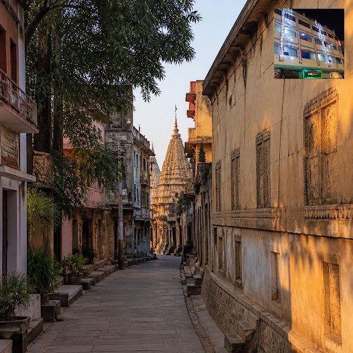 Stay in the heart of Varanasi and explore the city like a local. Hotel Sandeep in Chetganj offers… post image