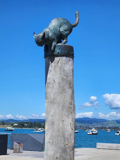 Hairy Maclary and Friends Sculpture - Thumbnail