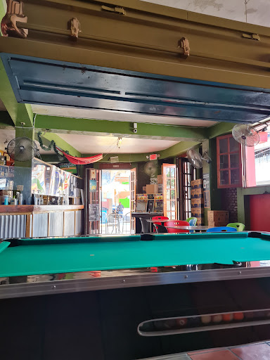 La Funeraria Sports Bar - Thumbnail