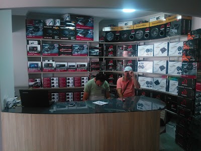 Photos of CEM CAR SOUND Adana Multimedya Navigasyon ve Ses Sistemleri Montaj Servis ve Yedek Par&ccedil;a Merkezi