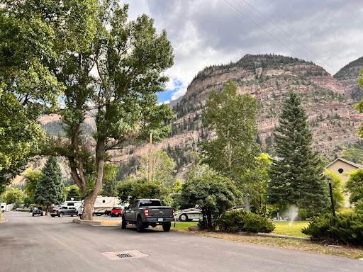 4J+1+1 RV Park