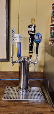 Round Table Pizza by null