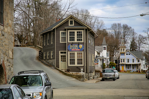 RE/MAX Ridge - Thumbnail