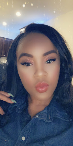 Elazandra Johnson