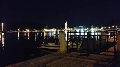 Photos of &Alpha;&theta;&eta;&nu;&omicron;&delta;&omega;&rho;&omicron; souvenirs