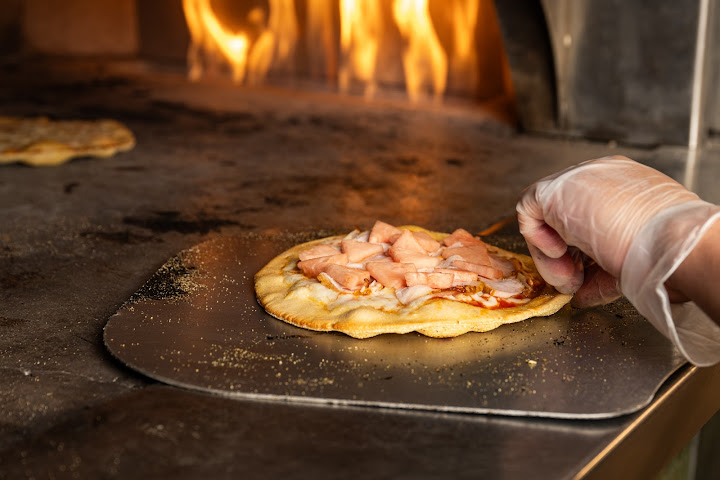 Bagizza Bagels & Pizza by null