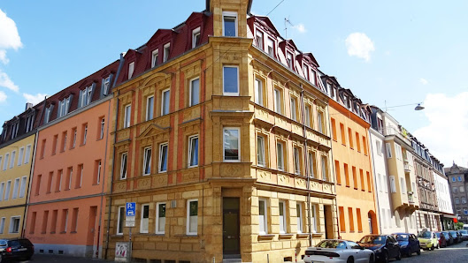 APS Verwaltungs GmbH & Co. KG Hettstedt Markt 51-53, 06333 Hettstedt, Deutschland