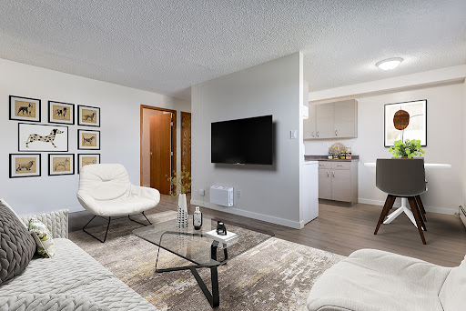 Crestview Manor - Visual