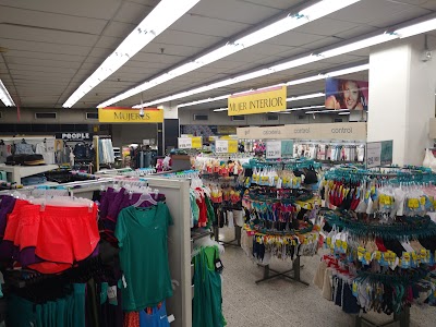 Photos of &Eacute;xito Avenida Quinta