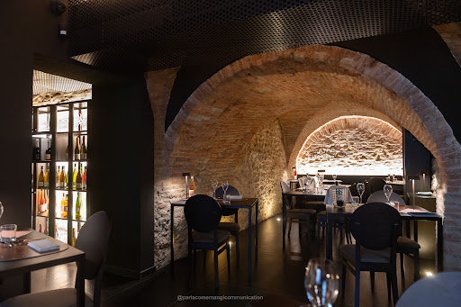 Ebrius Restaurant - Visual