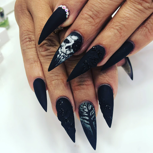 Pinky’s Nails 4 Gallery - United States